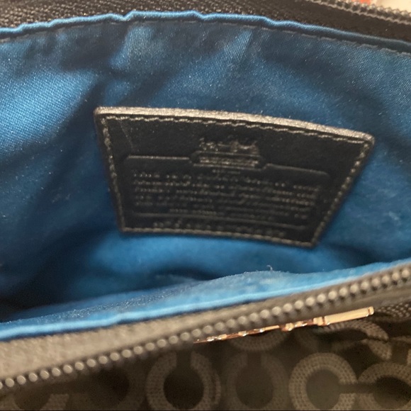 Coach | Crossover Bag - Picture 7 of 8